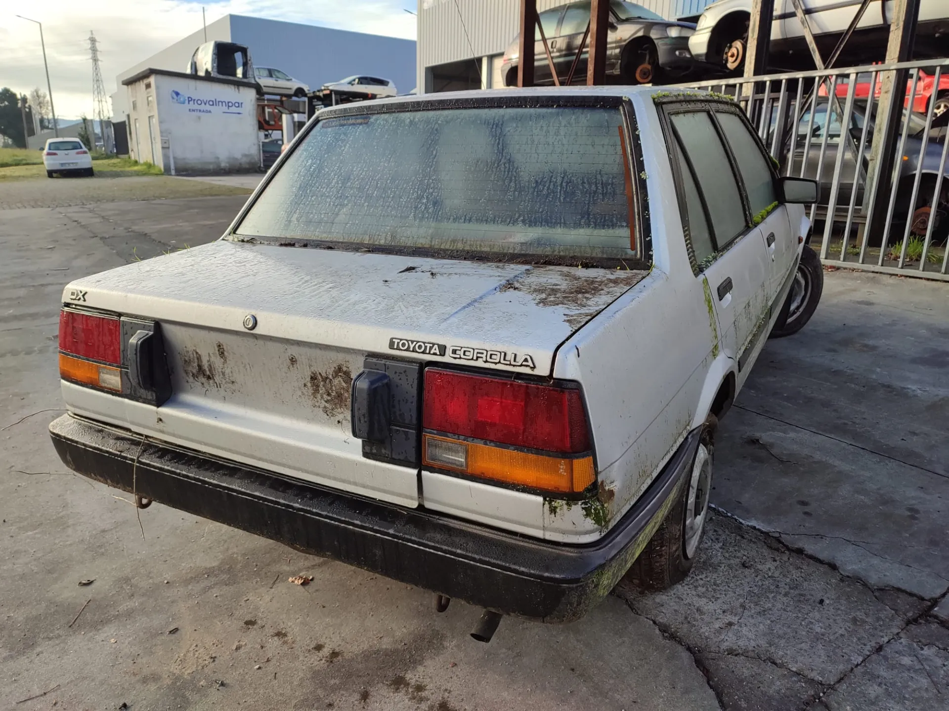 Corolla Sedan  TOYOTA Corolla Sedan (_E18_, ZRE17_) Imagem-4